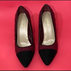 Jaclyn Smith Valentine Two Tone Pump
